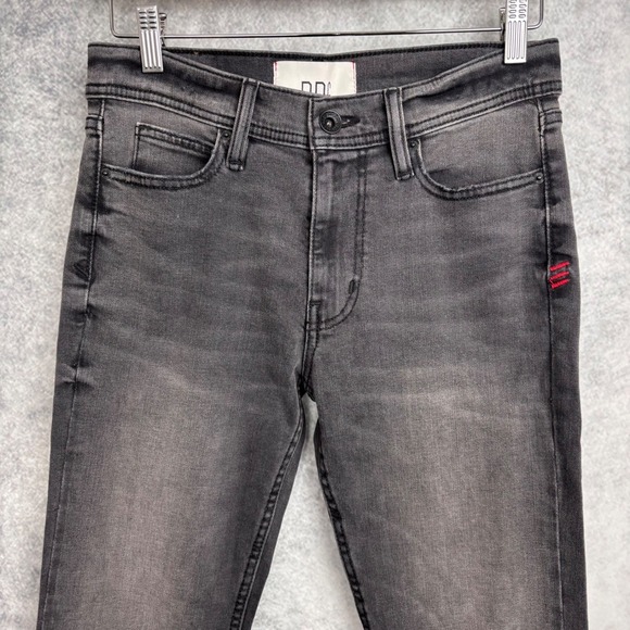 BDG Urban Outfitters Black Skinny Stretch Jeans Size 29/30 NWT - Picture 2 of 9
